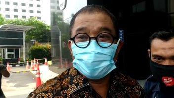 After Being Examined Regarding The Social Assistance Bribery, The Secretary General Of The Ministry Of Social Affairs, Hartono Laras, Is Silent