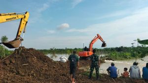 Satu Tanggul Sungai Jebol di Demak Berhasil Ditutup