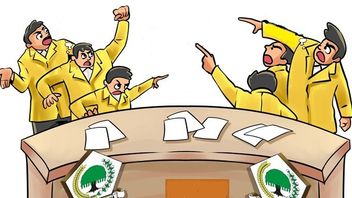 エンガンは、ゴルカル党のムナスラブ問題の出現の原因と考えられていた古い派閥を受け入れる