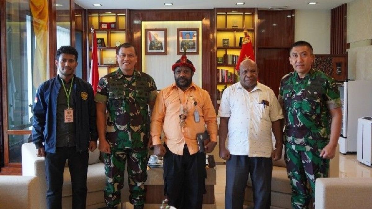 Pangdam XVII/Cenderawasih Receives LMA Visit, Discusses Current Situation In Papua