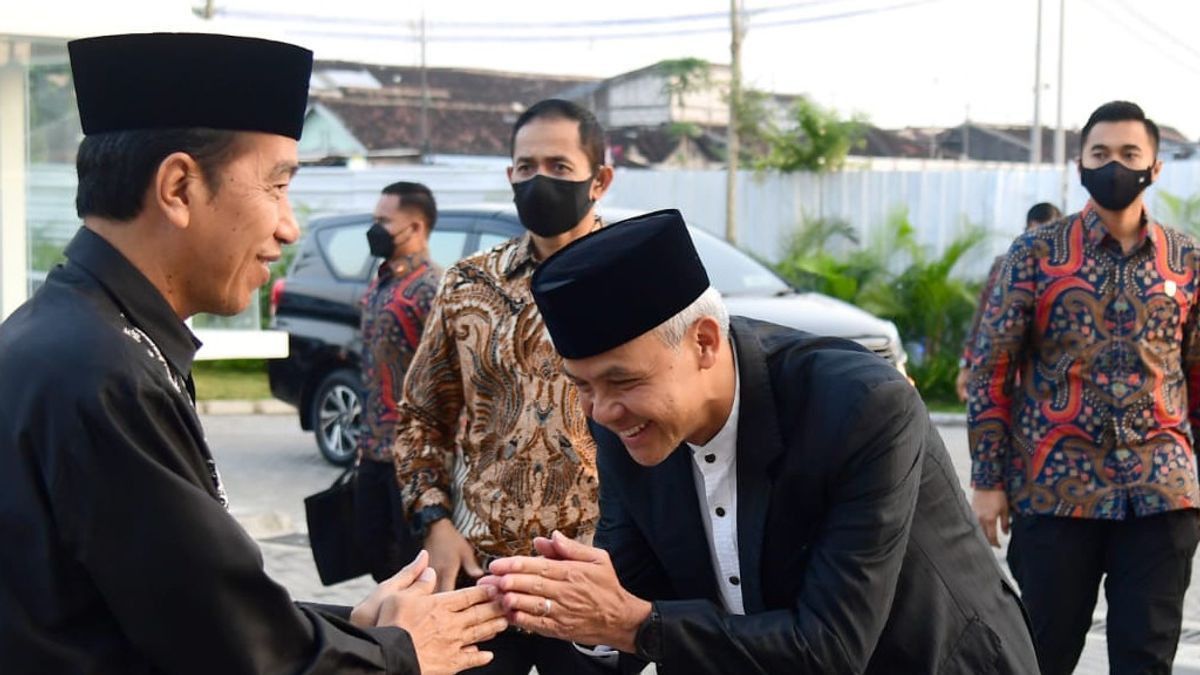 Aimant Blusukan jusqu’à ce qu’on dorme dans les maisons du peuple, Ganjar Appelé Jokowi