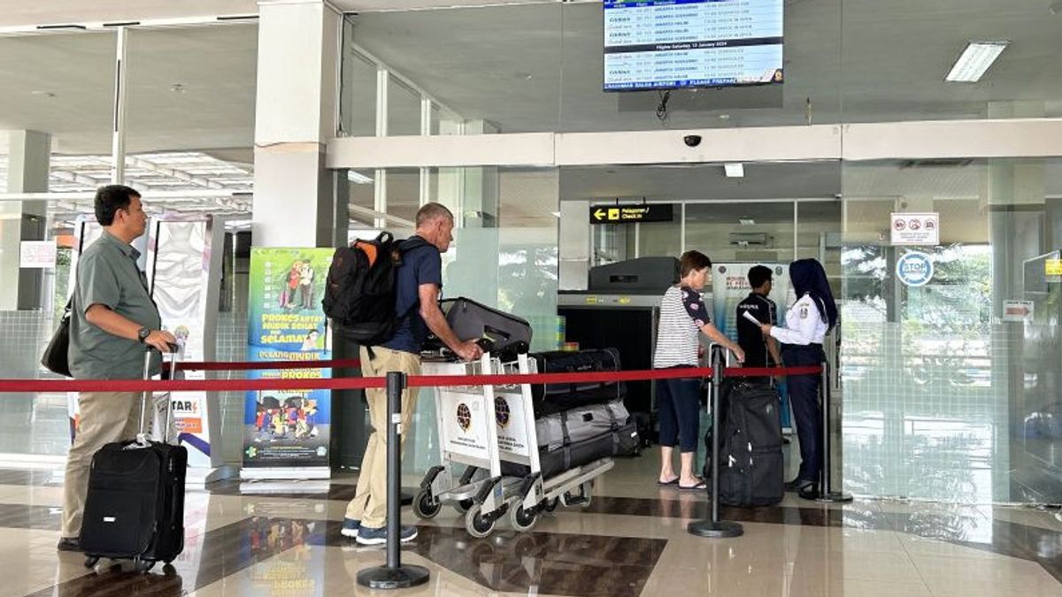 Bandara Abdulrachman Saleh Malang Kembali Beroperasi Pascaterdambak Abu Semeru