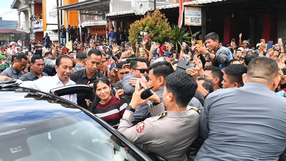 Tingkat Kepuasan Terhadap Presiden Jokowi Tinggi, Sebagian Besar Masyarakat Abai Isu Politis