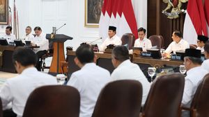 Sidang Kabinet, Prabowo Soroti Ketidakpastian Global hingga Dampak Tarif AS