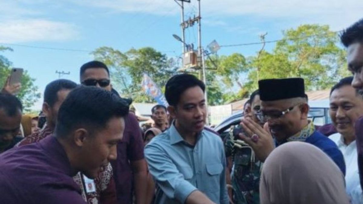 Wapres Gibran Tinjau Pasar Rakyat Tabalong Kaltim, Batal Resmikan Workshop Alat Berat