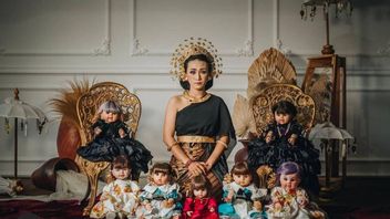 Kisah Queen Athena yang Asuh 70 <i>Spirit Doll</i> di Bali 