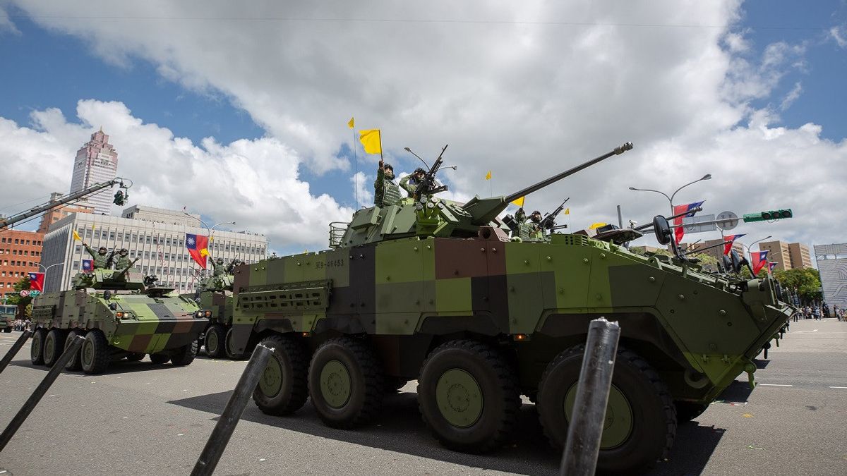 Taiwan Strait Warms, Taipei Shows Off New Domestically Made Armored: Its Shooting Range Is 3 Kilometers, Can Operate In Any Weather