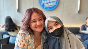 Dukung Keputusan Putrinya Berhijab, Marshanda Ingin Sienna Ameerah Bahagia