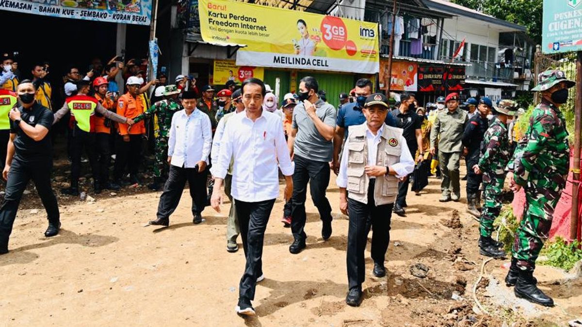 Jokowi Returns to Cianjur, Examines Building Reconstruction and Distribution of Aid
