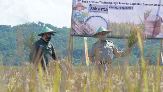 PSI ينتقد Anies دعم الغذاء إلى مناطق أخرى، جيريندرا يدافع: لا أفهم، تعلم PSI الأولى!