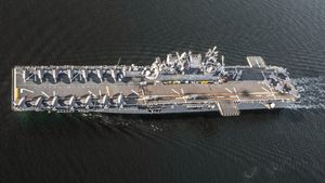 Blokade Selat Hormuz, 15 Kapal Perang AS Siaga di Timur Tengah