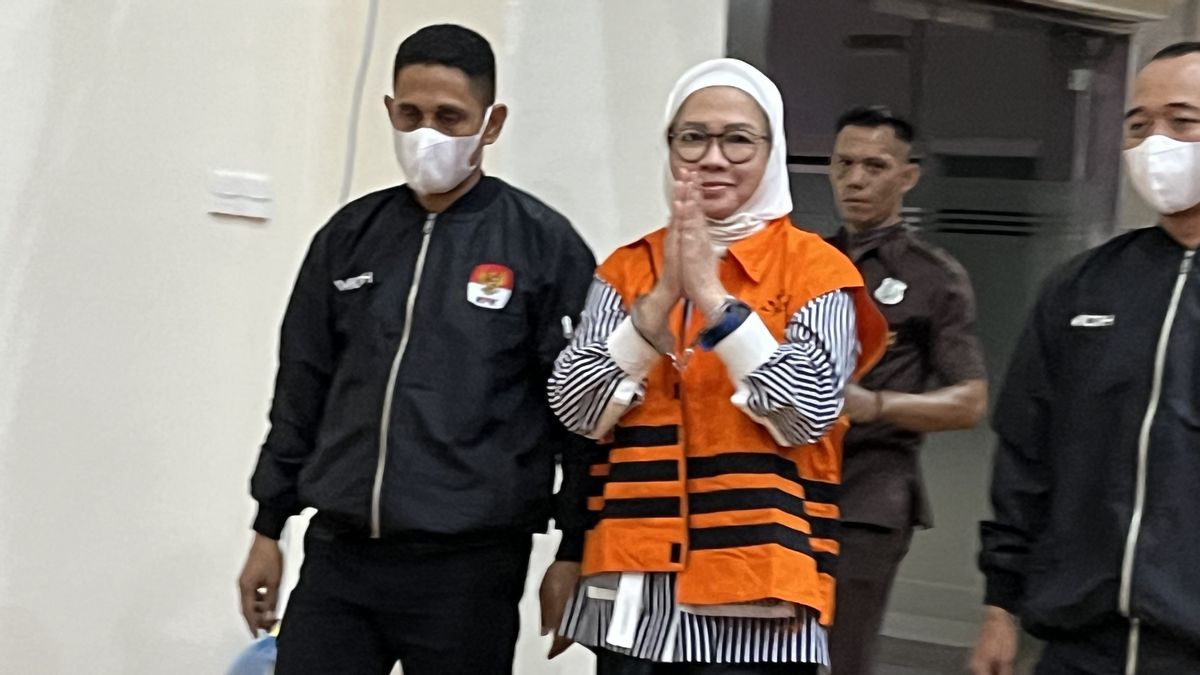 Former President Director Of PT Pertamina Karen Agustiawan, Suspect Of LNG Corruption, Becomes A KPK Prisoner