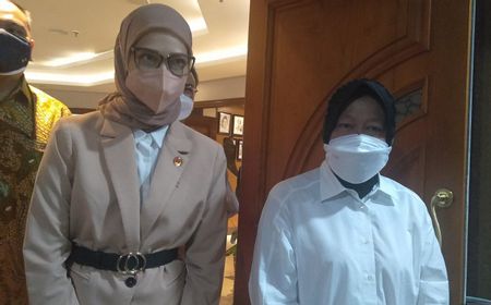 Gandeng Angkie Yudhistia, Mensos Risma Siapkan Modul Belajar Bantu Anak Tunarungu