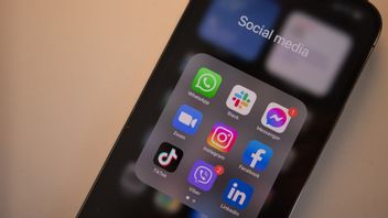 كاليفورنيا توقيع مشروع قانون ينظم Chatbots و Deepfake و Medsos Storage Danger للأطفال