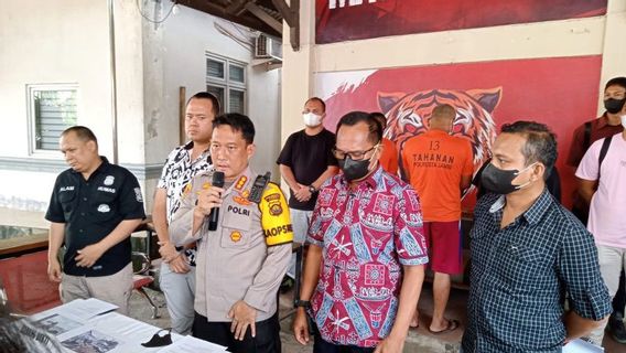 After The Unloading Of A Number Of Illegal Oil Storage Warehouses, The Jambi Police Are Now Tracing The Distribution Line