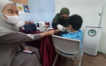 Vaksinasi COVID untuk Anak Penting, Tapi Orang Tua Jangan Lupa Berikan Vaksin untuk Penyakit Lain