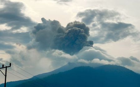 PVMBG: Jarak Luncur Lava Gunung Lewotobi Laki-laki Bertambah Jauh