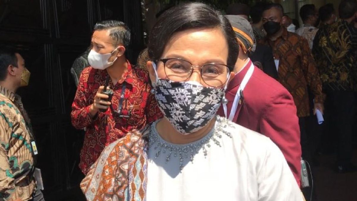 Putri Tanjung Anak集团 Mega Nikah Bank的所有者Sri Mulyani祈祷快速下降