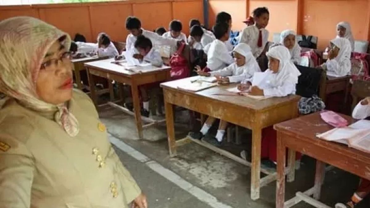 Students In Mukomuko Online School In The Aftermath Of A Male Case By Tiger