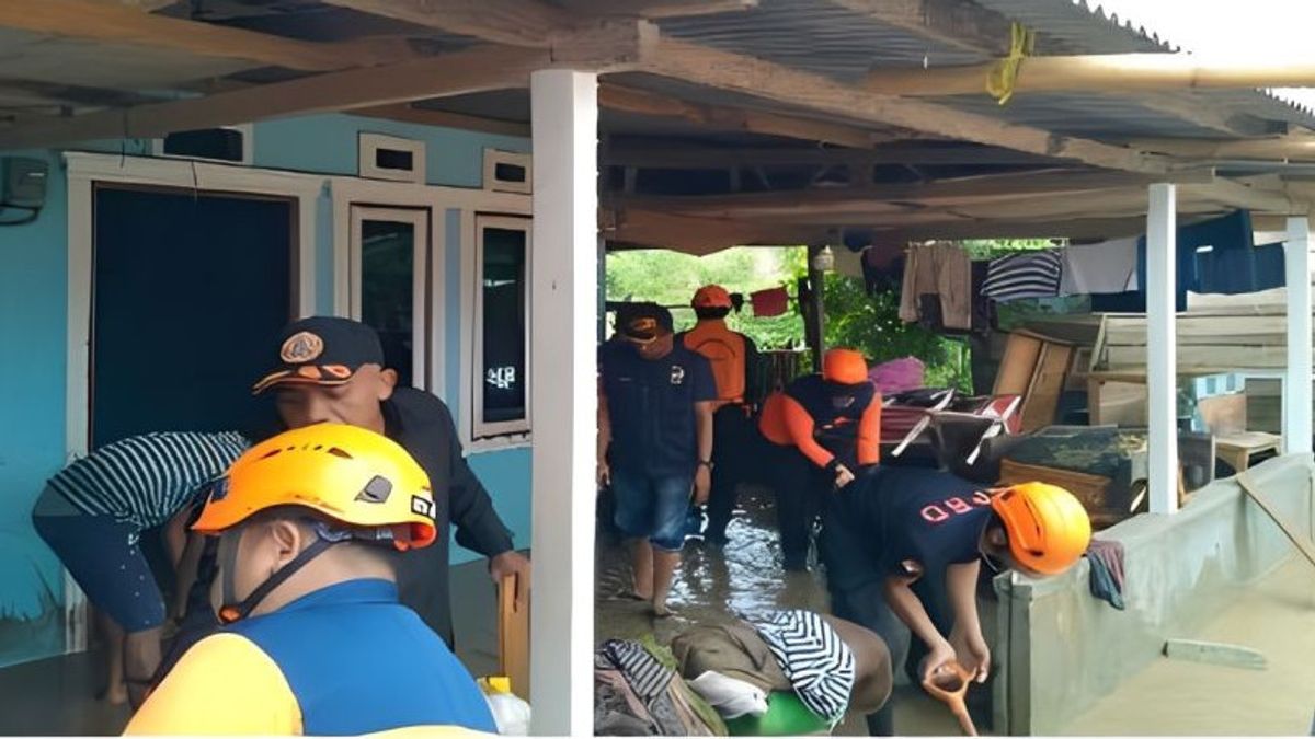 巴鲁83所房屋因暴雨洪水泛滥而被淹没