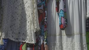 Tren Fashion 2026: dari Warna Permen Karet hingga Renda