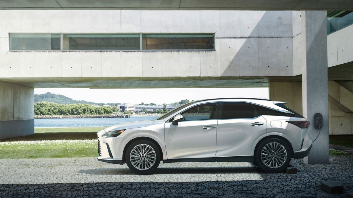 Studi Terbaru: Pembeli Lexus Miliki Rata-Rata Usia 55 Tahun ke Atas, Lebih Tua dari Konsumen Mercedes dan BMW
