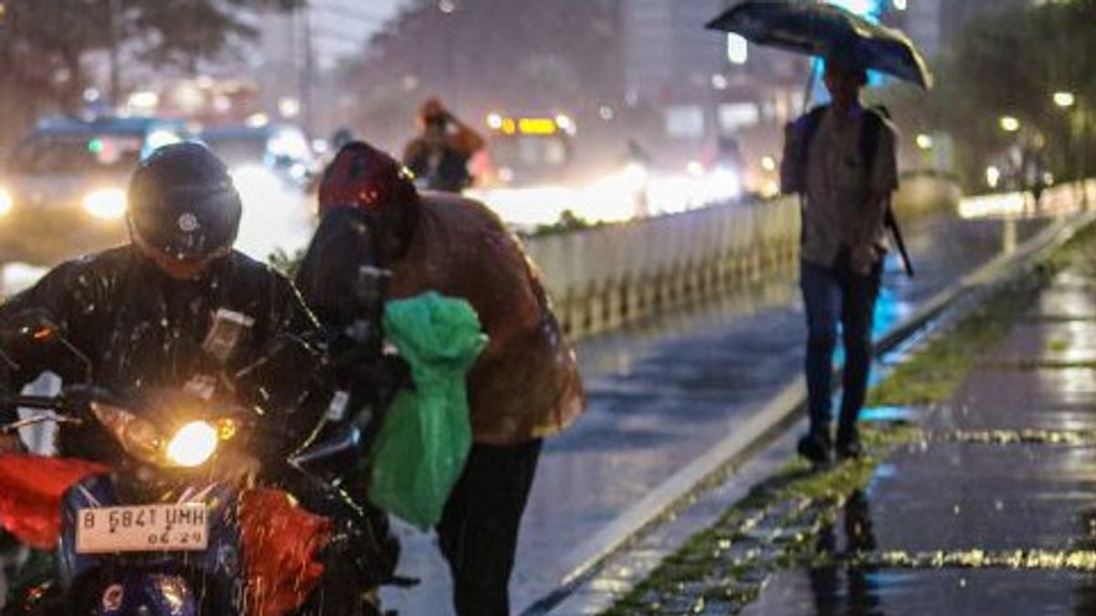 BMKG : La pluie de Guyur Jakarta samedi soir