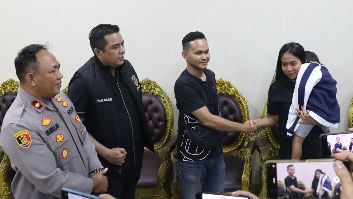 警方在Johar Baru逮捕了一名4岁男孩的绑架者,一名肇事者是受害者Kandung的母亲