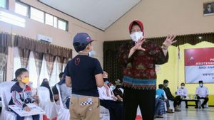Ketika Menteri Risma Semangati Anak Yatim Piatu di Banjarbaru: Kalian adalah Anak-anak yang Luar Biasa