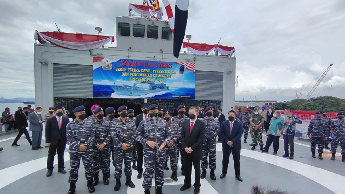الأدميرال يودو مارغونو: KRI Teluk Palu-523 يمكن أن يزيد من قوة البحرية