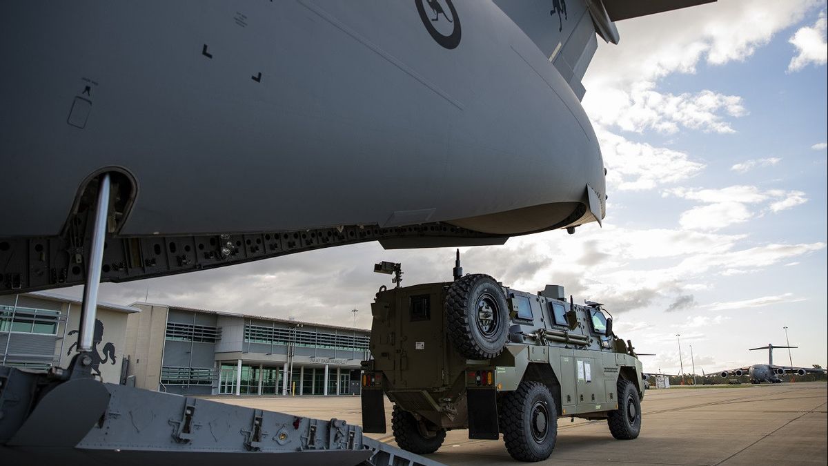 Australia Delivers 20 Bushmaster Armored Vehicles To Ukraine, Equipped With Extra Protection And Special Paint