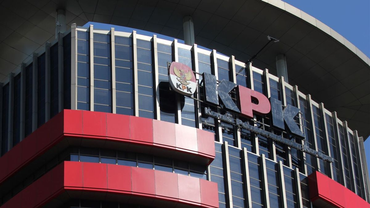 OTT à PN Surabaya, KPK Arrête Des Juges, Des Greffiers Et Des Avocats Sur Des Affaires De Corruption Présumées