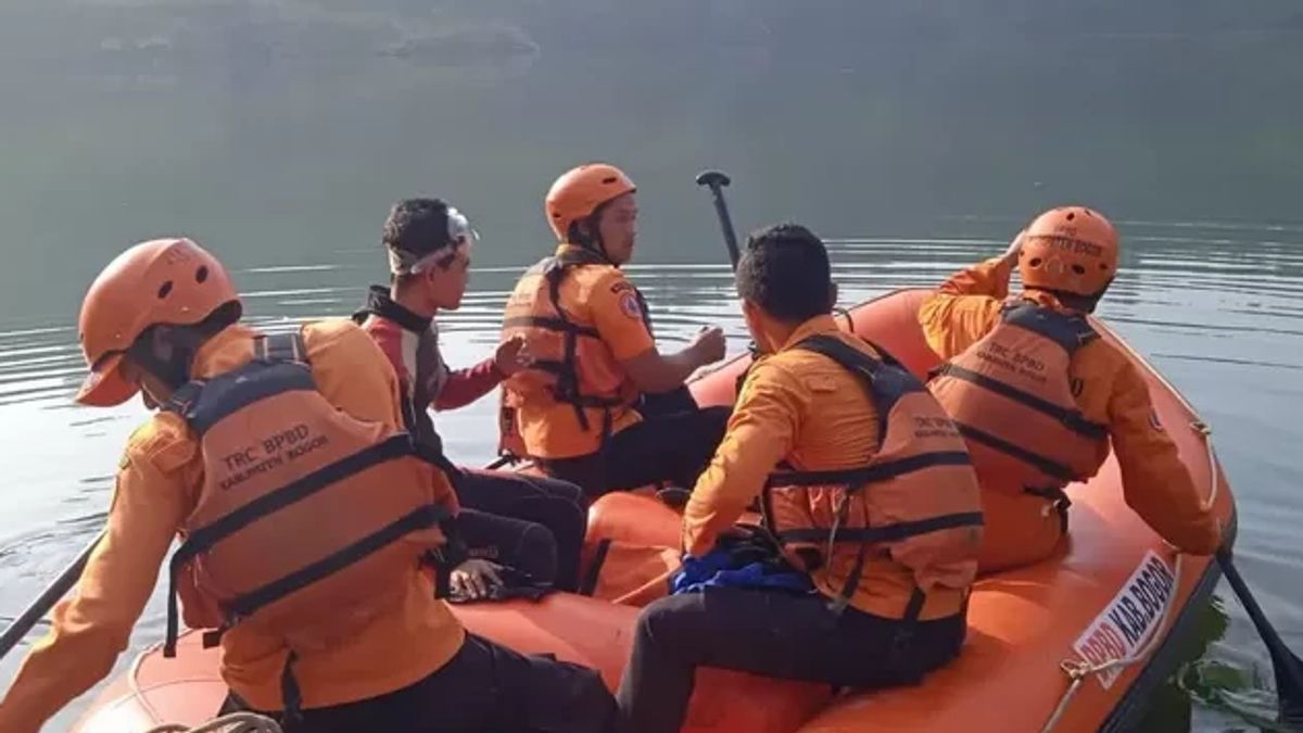 Three Bogor Residents Drowned During An Alternative Treatment Procession At Cigudeg Lake