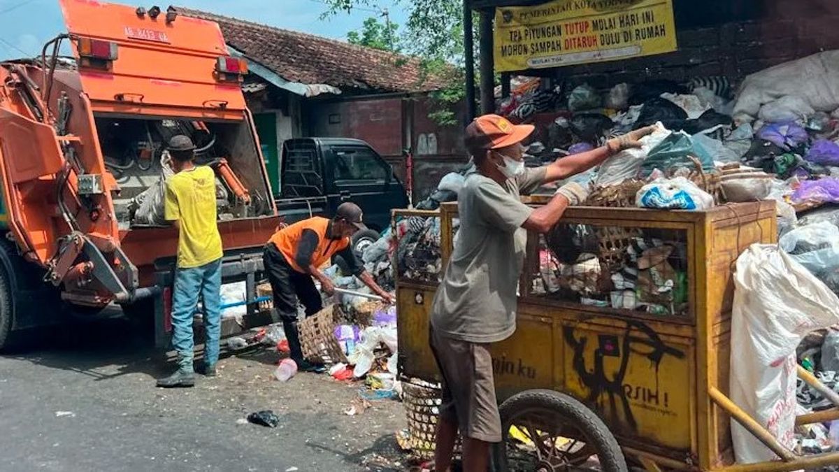 Berita DIY: DLH Yogyakarta Butuh Waktu Sepekan Normalisasi Depo Sampah
