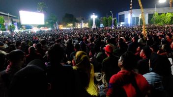 수라카르타 시장, 인도네시아 대 이라크 경기 관람하는 관중들에게 청결 유지 요청