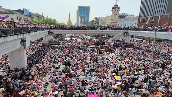 缅甸军政权没收了世界上最富有的人之一乔治·索罗斯基金会的银行账户