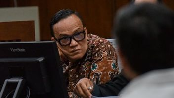 伊曼纽尔·伊本胡尔·伊库蒂·杰特·雅库特·乔利尔·库马斯 申请将被拘留者的地位转移