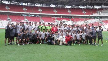 ジョコウィ大統領がインドネシアのU-20代表チームの選手にリーガ1の1つのチームに参加するように頼む、これがPSSIの説明です
