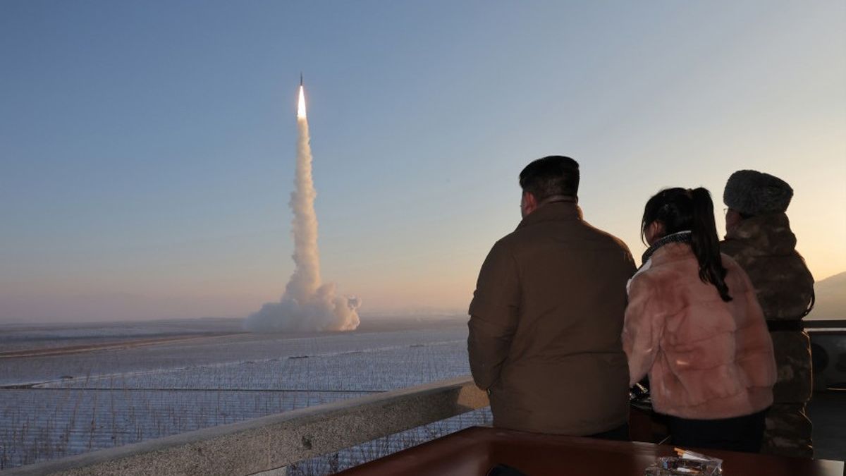 Kim Jong-un Peringatkan Korut Tak Ragu Lakukan Serangan Nuklir Jika Diprovokasi dengan Senjata Serupa