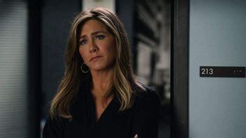 Jennifer Aniston Is Furious That Many People Don't Wear Masks