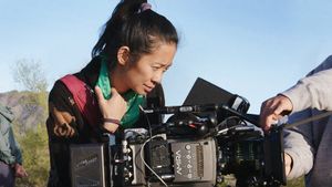 Susul Bong Joon-Ho Menang Best Director dalam Oscar 2021, Chloe Zhao Cetak Dua Sejarah