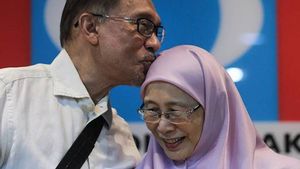 Jatuh Bangun PM Malaysia Anwar Ibrahim dan Kesetiaan Sang Istri, Wan Azizah
