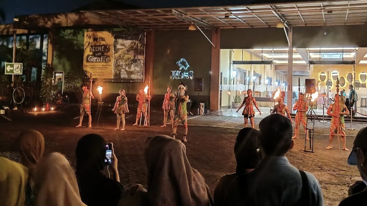 Dari Panda hingga Live Musik, Iftar di Royal Safari Garden Jadi Liburan Mini