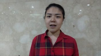 Tina Toon, Membre Du DPRD De La Fraction PDIP, Rejette Les Sanctions Pour La Réglementation Régionale COVID-19 De DKI Jakarta