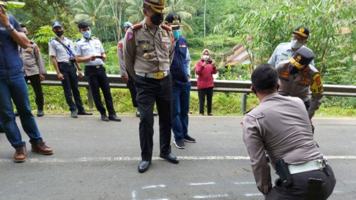 En Attente D’une Enquête Policière Révélant L’accident Mortel De Sumedang