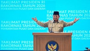 Prabowo Bakal Cek Langsung Aktivitas Belajar Sekolah-sekolah dengan Papan Tulis Pintar