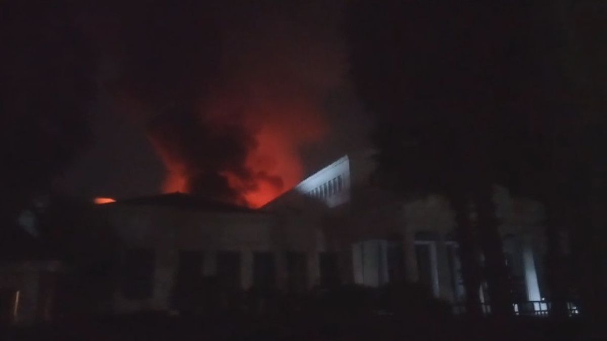 Fire Occurs At National Museum, Extinguishing Efforts Still Ongoing