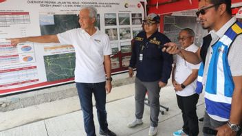 Ganjar Minta Pemudik Hati-hati di Jalur Fungsional Jalan Tol Solo-Yogyakarta yang Belum Beres
