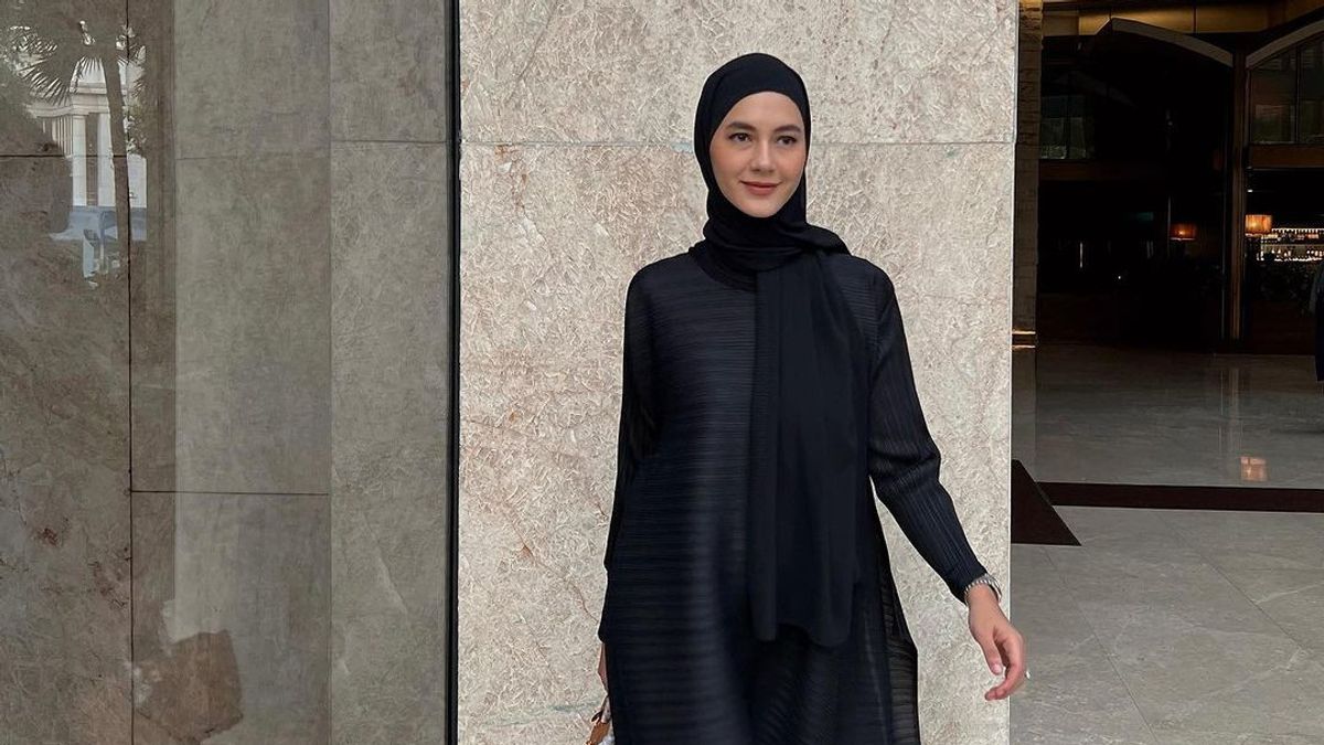 Had A Doubt, Paula Verhoeven Was Relieved After Being Allowed To Wear A Hijab By Baim Wong