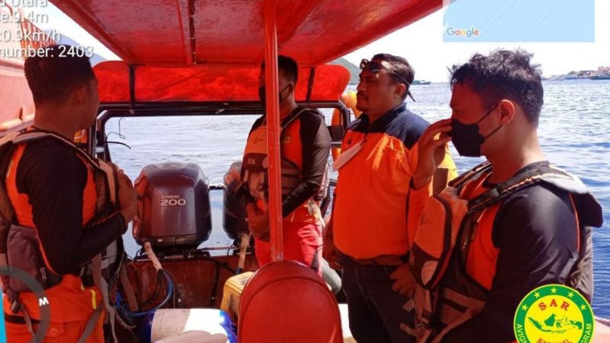 木造船船外機がマキアン島の海域で墜落し、バサルナス・テルナテは9人の乗客を救うために迅速に動いた
